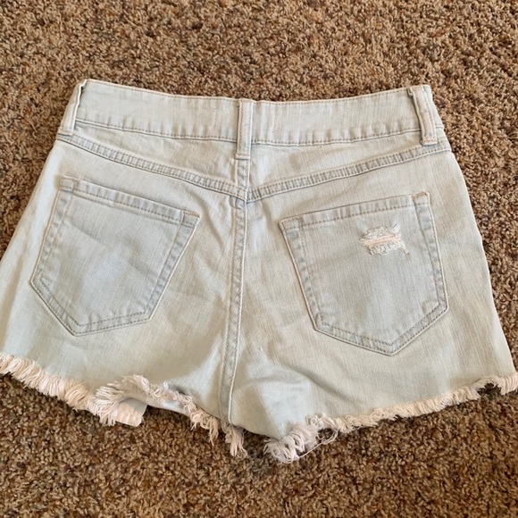 Justusa denim distressed shorts - Picture 2 of 4